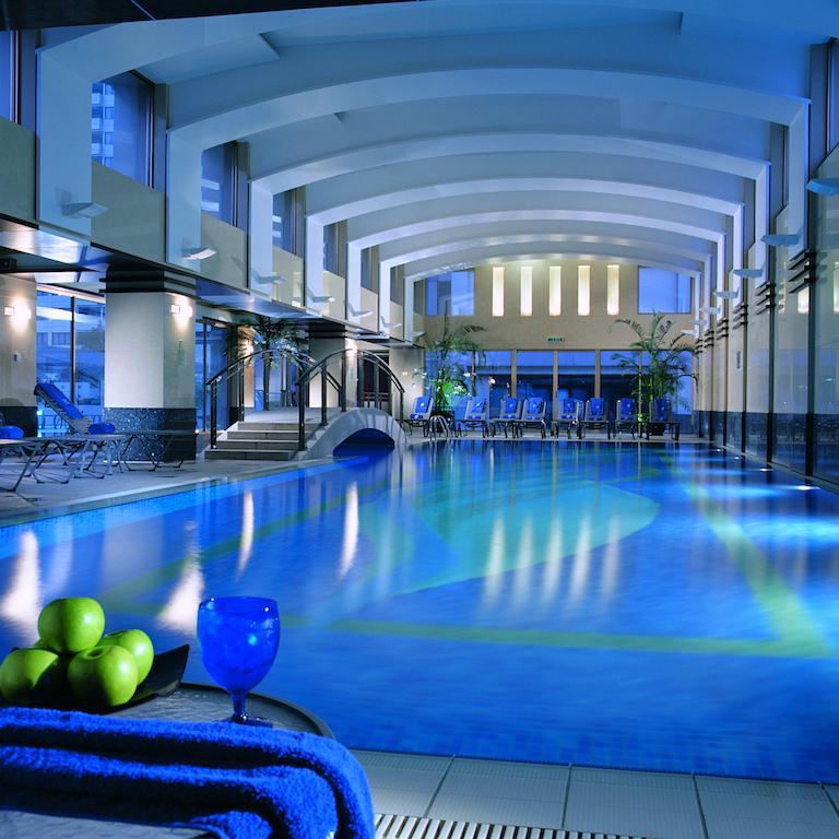 Shanghai Centre Serviced Apartment Екстериор снимка