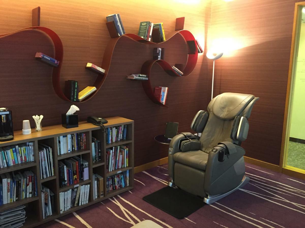 Shanghai Centre Serviced Apartment Екстериор снимка